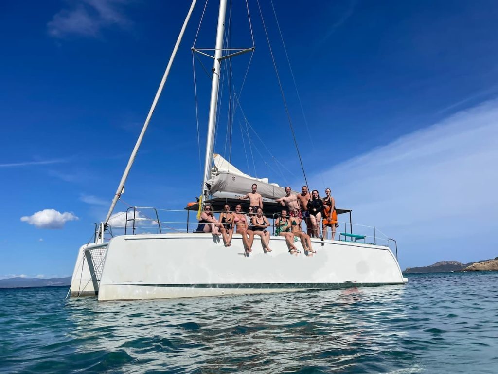 Equipe sur un bateau2
